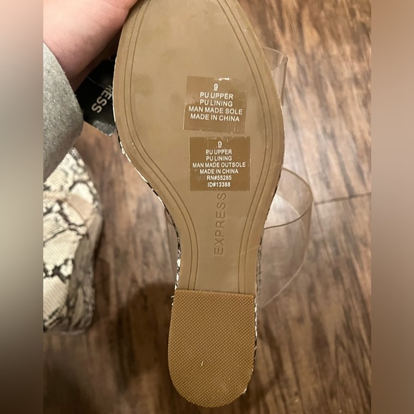 Express Snakeskin Wedges Clear Straps - Picture 5 of 6